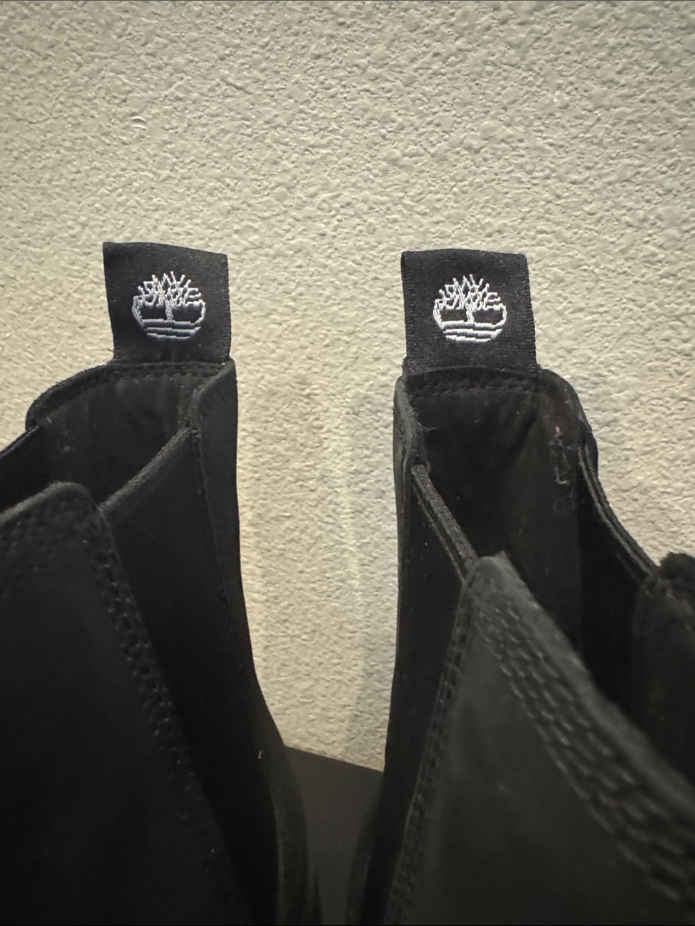 Timberland Black Nubuck Chelsea Lug Ankle Boots Womans 8.5 - Picture 4 of 12